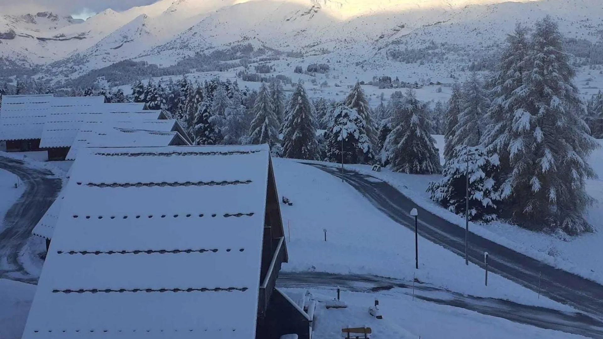 Chalet Renove 7 Pers Avec Terrasse, Local Ski Et Parking Gratuit - Fr-1-504-70 Le Devoluy France