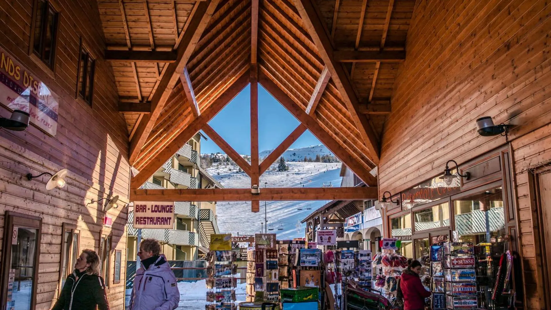 Chalet Renove 7 Pers Avec Terrasse, Local Ski Et Parking Gratuit - Fr-1-504-70 Le Devoluy