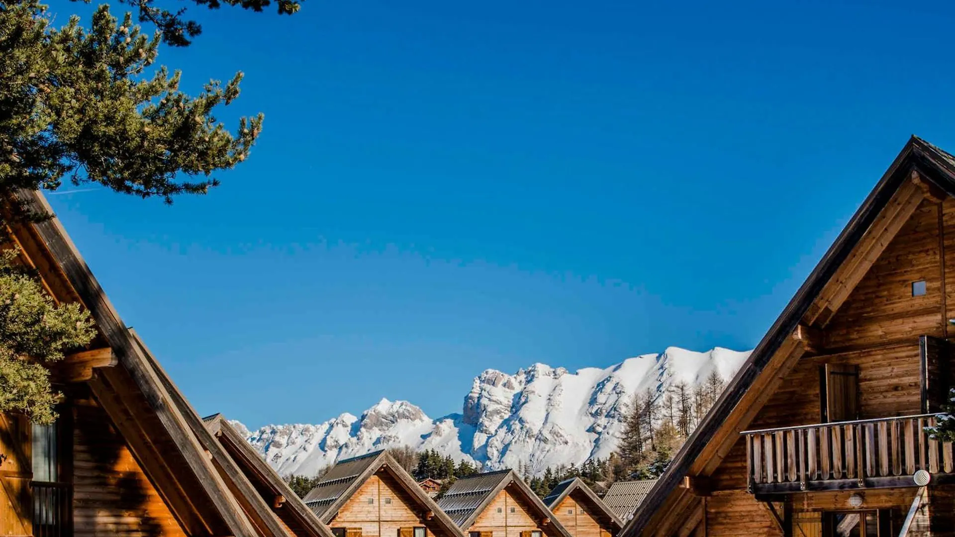Chalet Renove 7 Pers Avec Terrasse, Local Ski Et Parking Gratuit - Fr-1-504-70 Le Devoluy