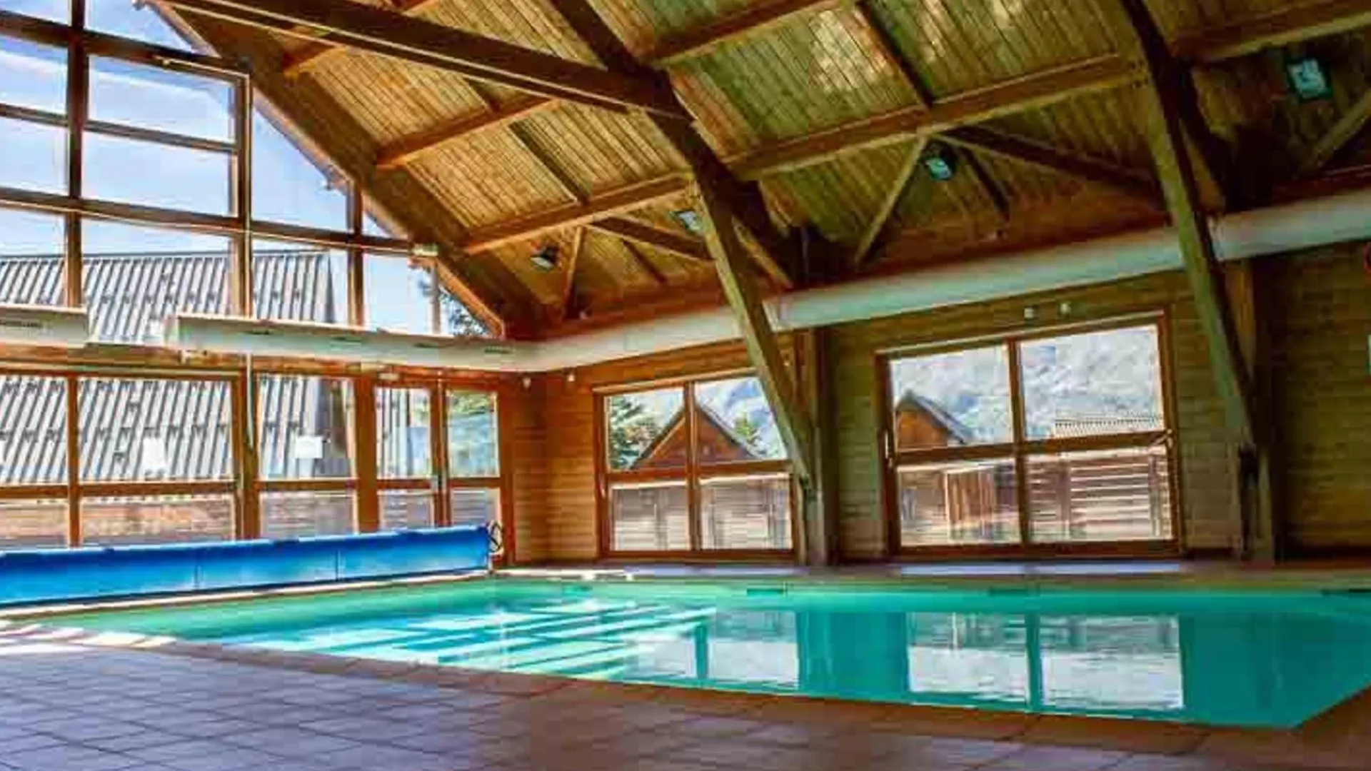 Chalet Renove 7 Pers Avec Terrasse, Local Ski Et Parking Gratuit - Fr-1-504-70 Le Devoluy 0*,  France